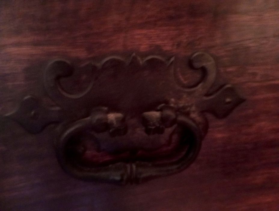 Móvel antigo sec. 16