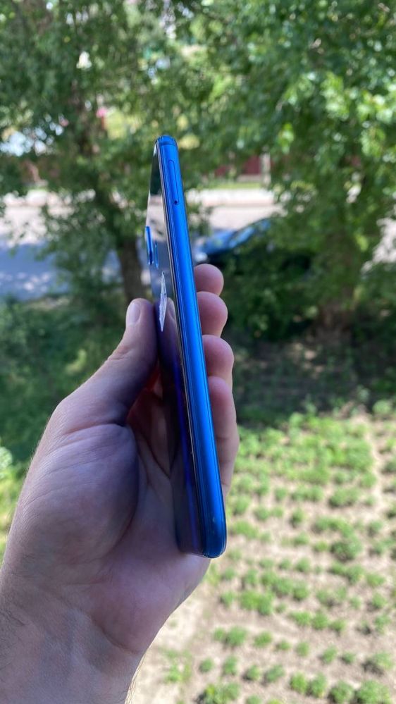 Телефон Huawei P20 Lite 4/64gb