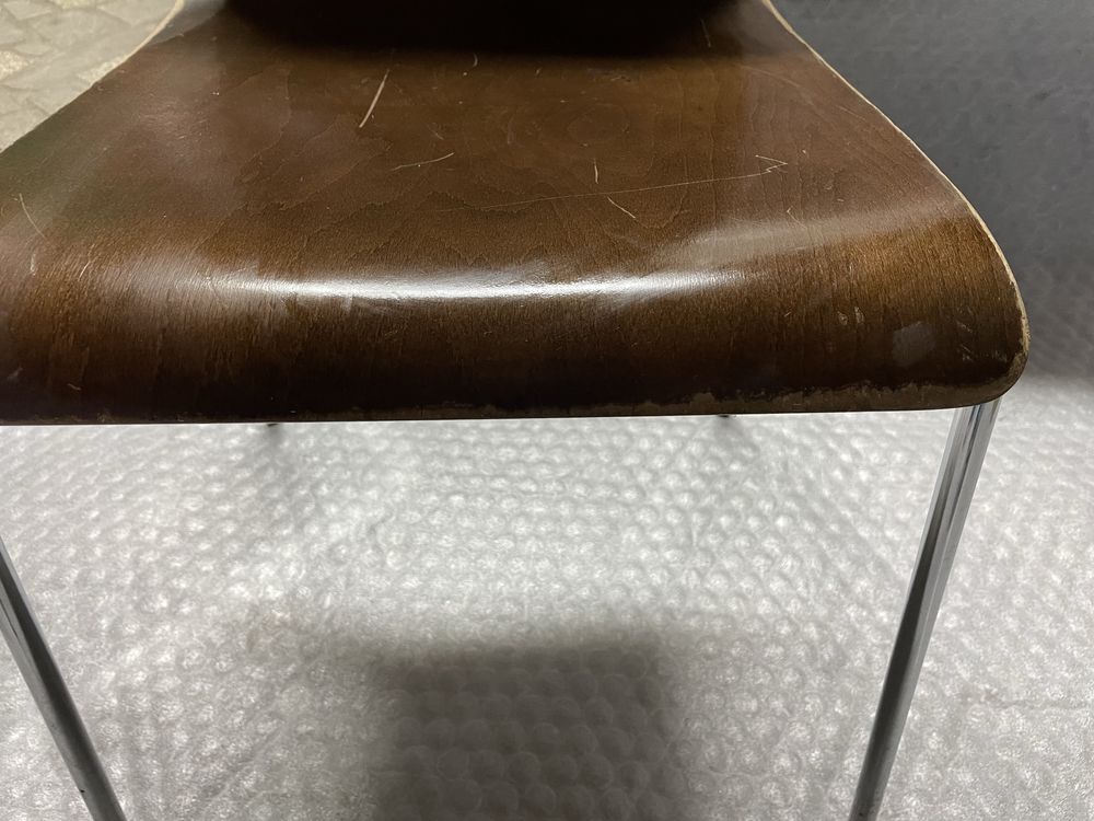 Mesa e cadeiras