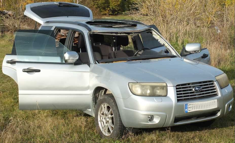 silnik EJ20F subaru forester 2.0 bi-fuel  2006r + uszkodzona karoseria