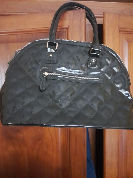Mala de senhora Cor preta usada em bom estado