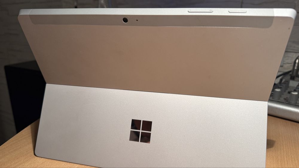 Tabblet Microsoft Surface 3 2GB/64GB x7-Z8700