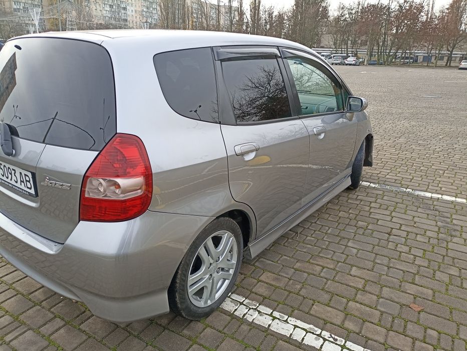 Продаю улюблений автомобіль дружини  Honda jass