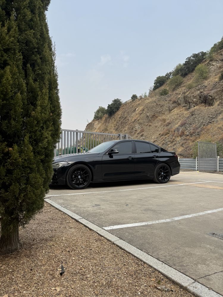 Bmw f30 320d pack m