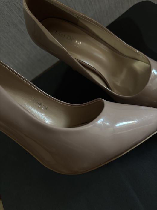 Туфлі лодочки беж актуально