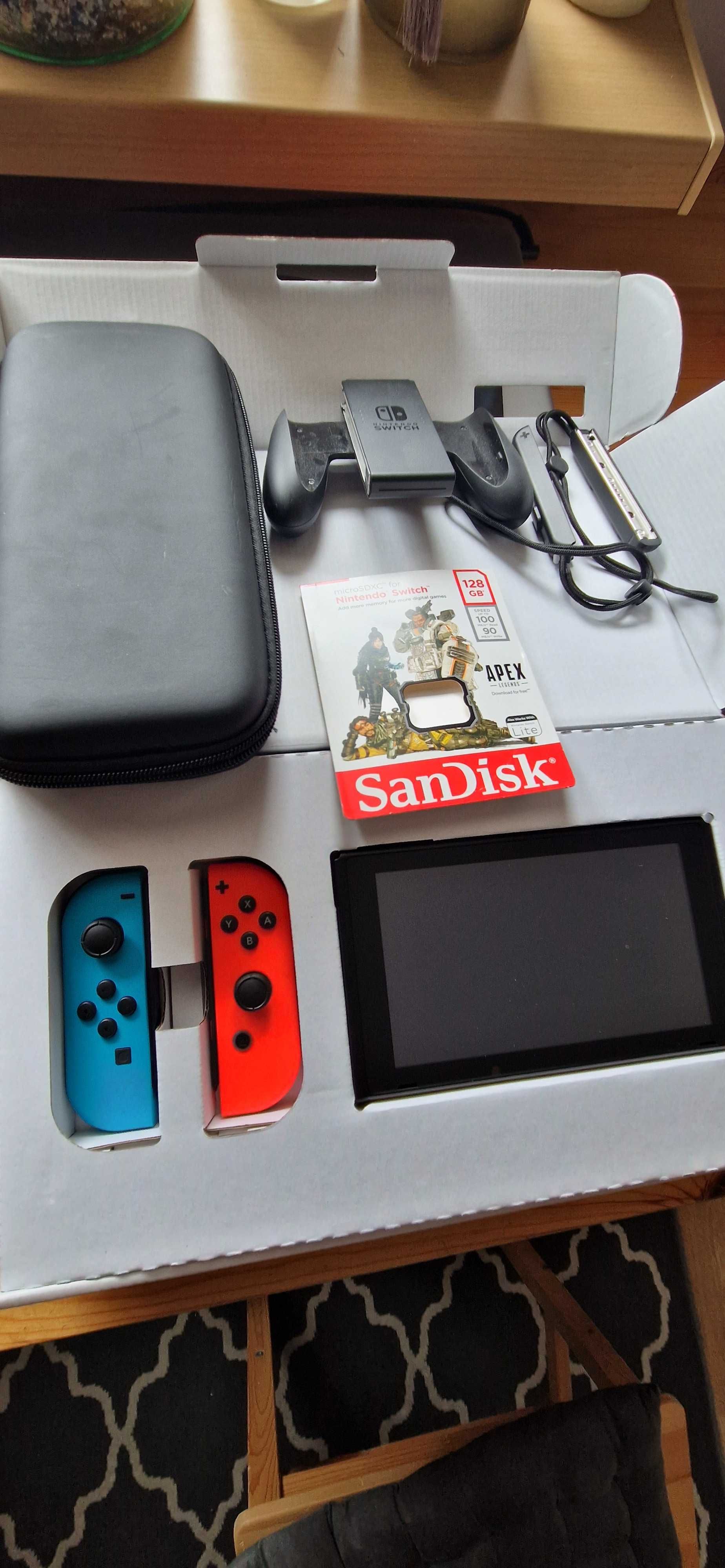 Konsola Nintendo Switch + Gra Star wars +akcesoria
