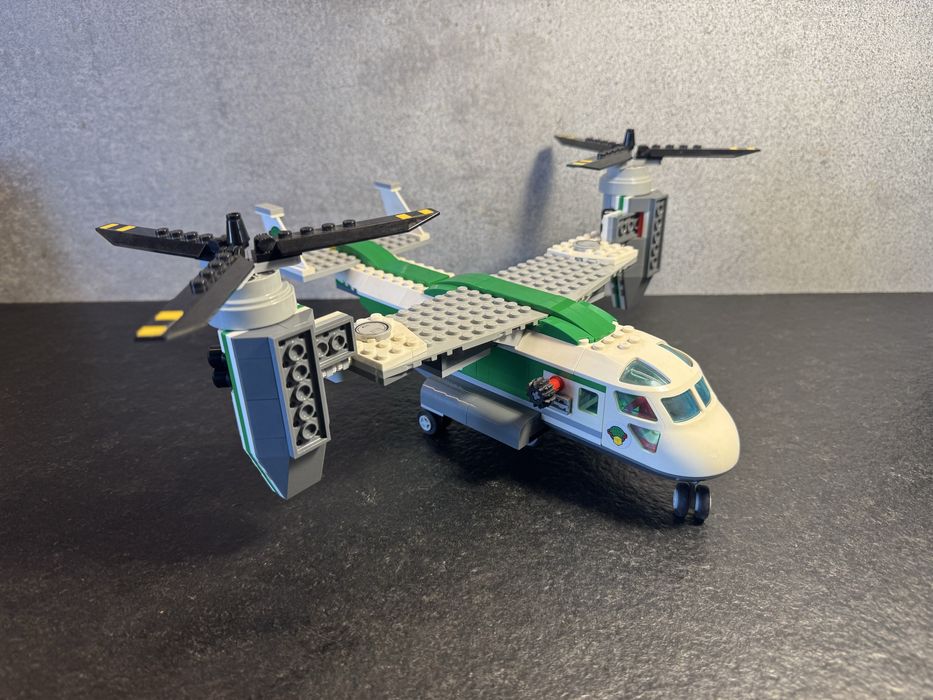 LEGO 60021 City Airport Cargo Heliplane zestaw samolot klocki