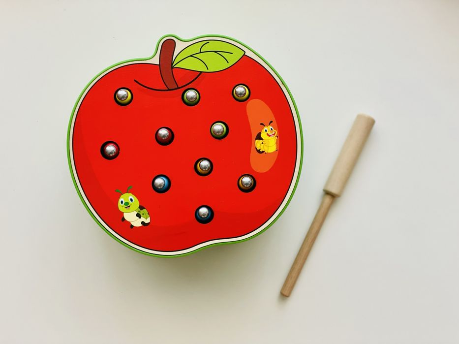 Магнитная рыбалка поймай червячка яблоко