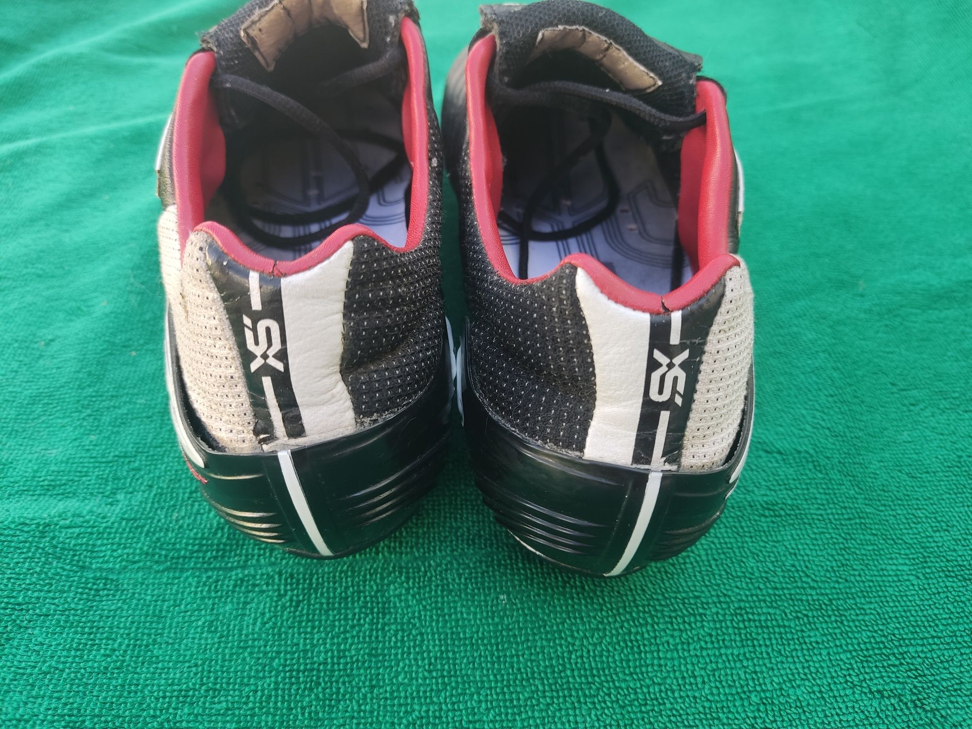 Chuteiras futebol umbro sk 40,5