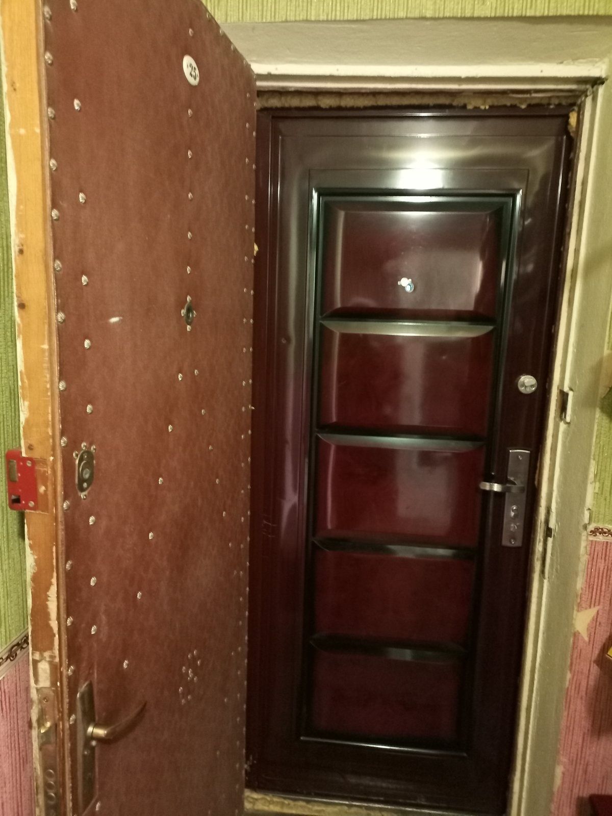 Продам 2х-комнатную квартиру