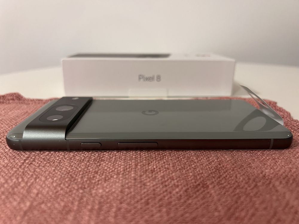 Smartfon GOOGLE Pixel 8 5G 8/128GB 6.2" 120Hz Zielono-szary