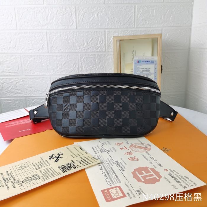 Бананка Louis Vuitton campus damier infini