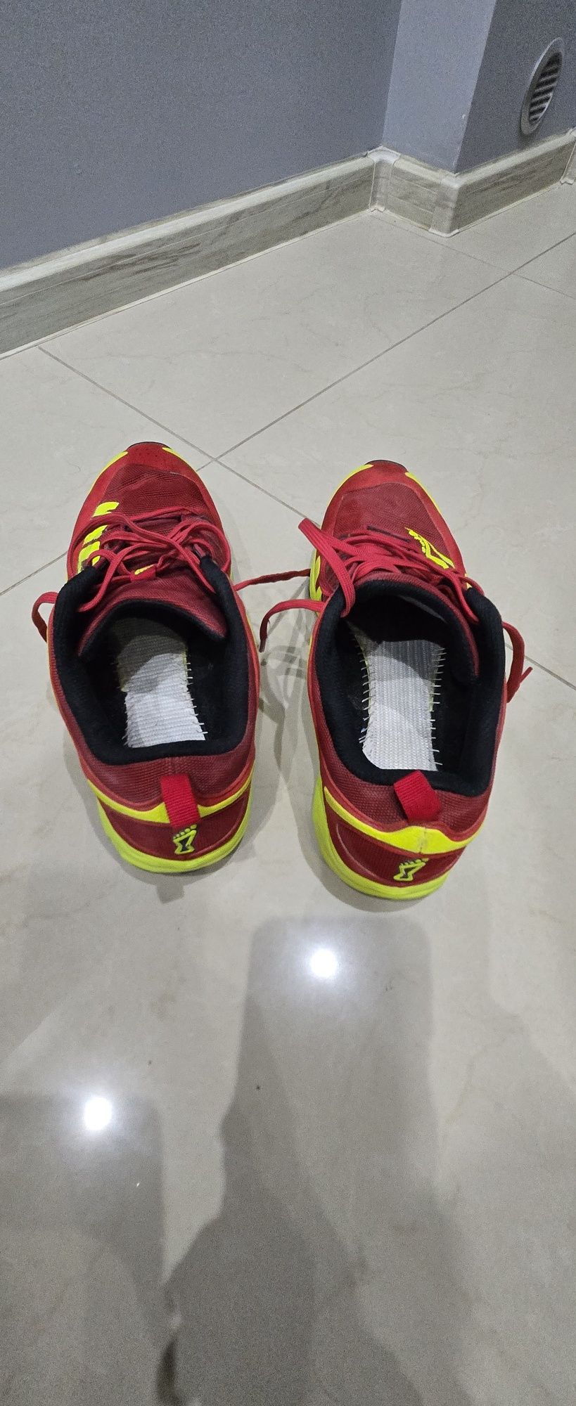 Sprzedam buty Inov-8 model X-talon 212 - 42.5 - NA GWARANCJI do OCR.