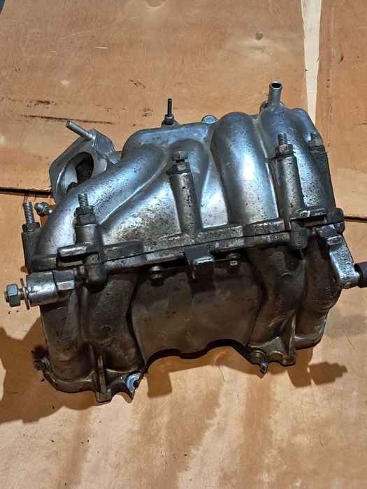 Продам впускной коллектор с ресивером инж.на ВАЗ 2108-099