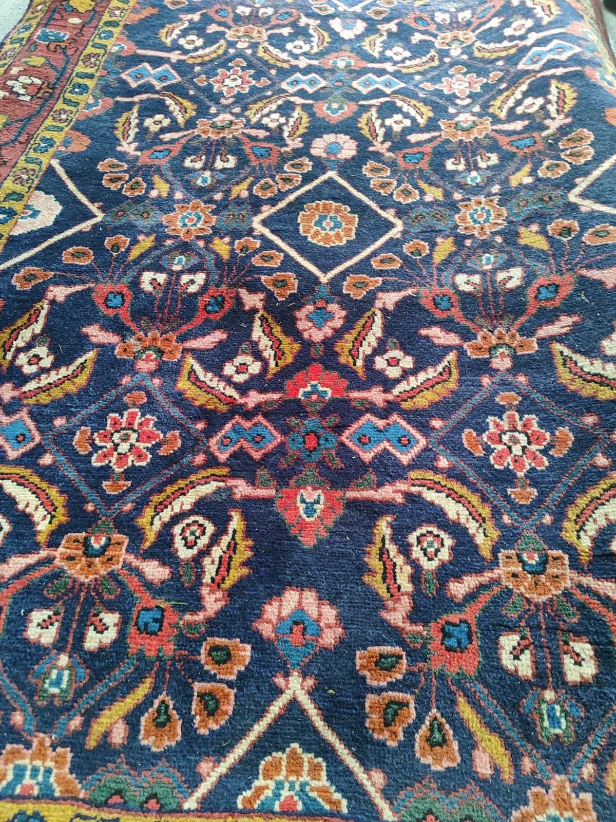 Najparwdopodobniej ręcznie tkany dywan perski 290 × 150 cm
