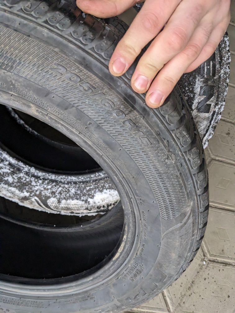 205/60R15 Nexen всесезон