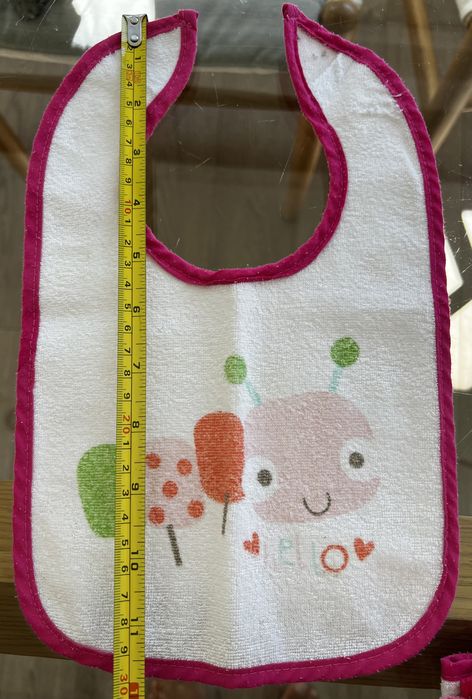 Vendo conjunto de babetes bebé impermeáveis