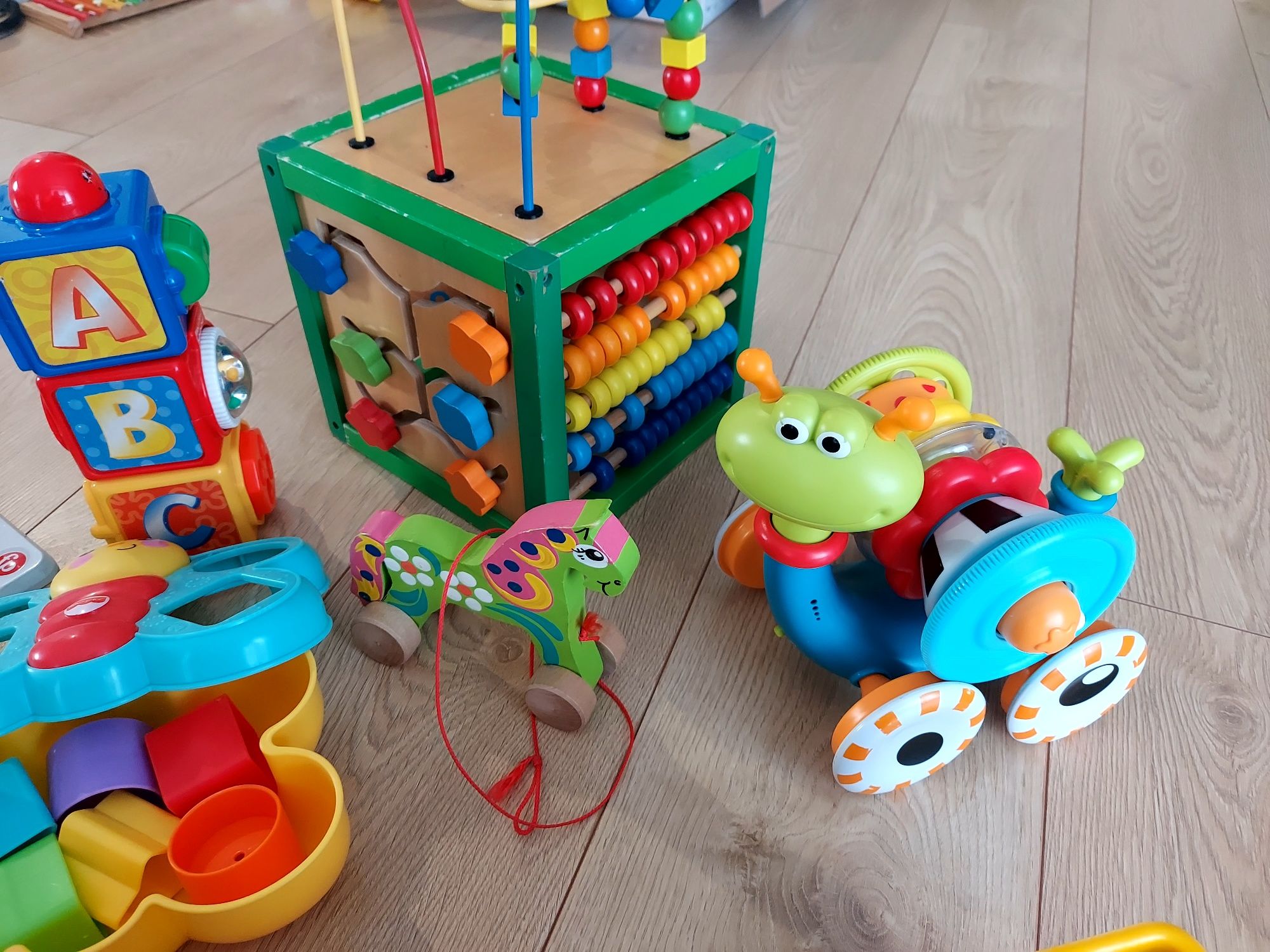 Zestaw zabawek dla malucha fisher price, yokidoo, dumel