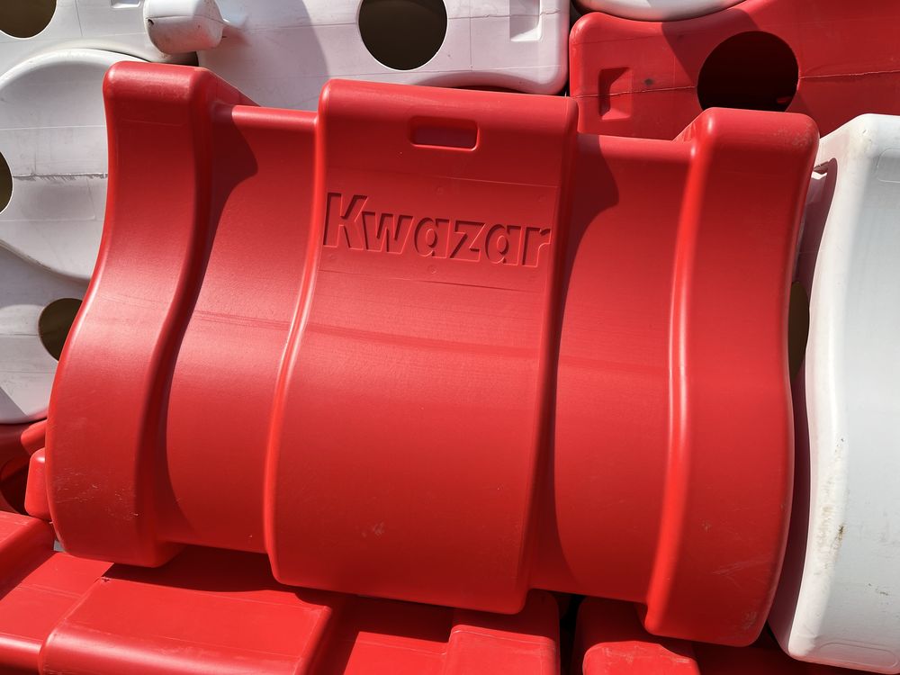 Separator drogowy U-25c / U-14e – wynajem, 150 sztuk