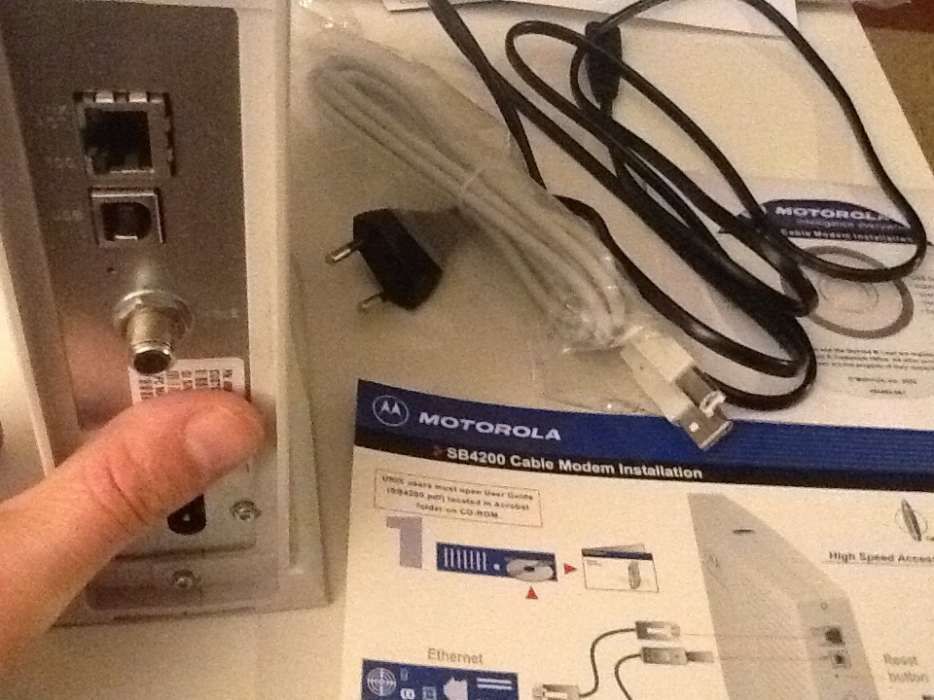 Cable Modem Motorola Surfboard 4200i
