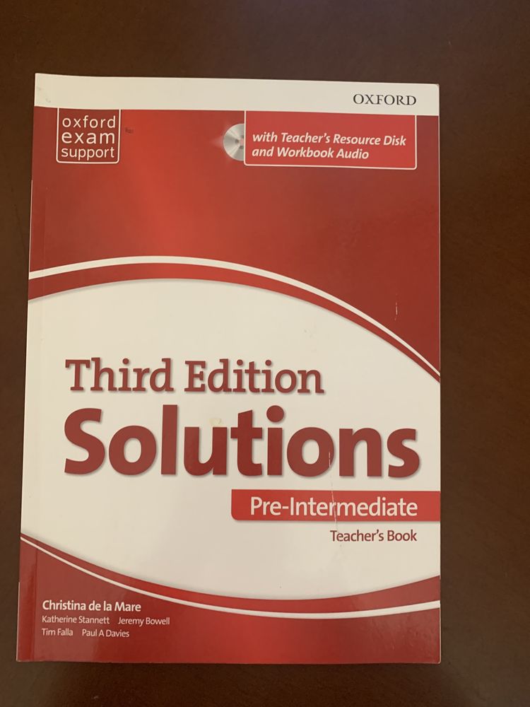 Solutions Teacher’s book Pre-Intermediate