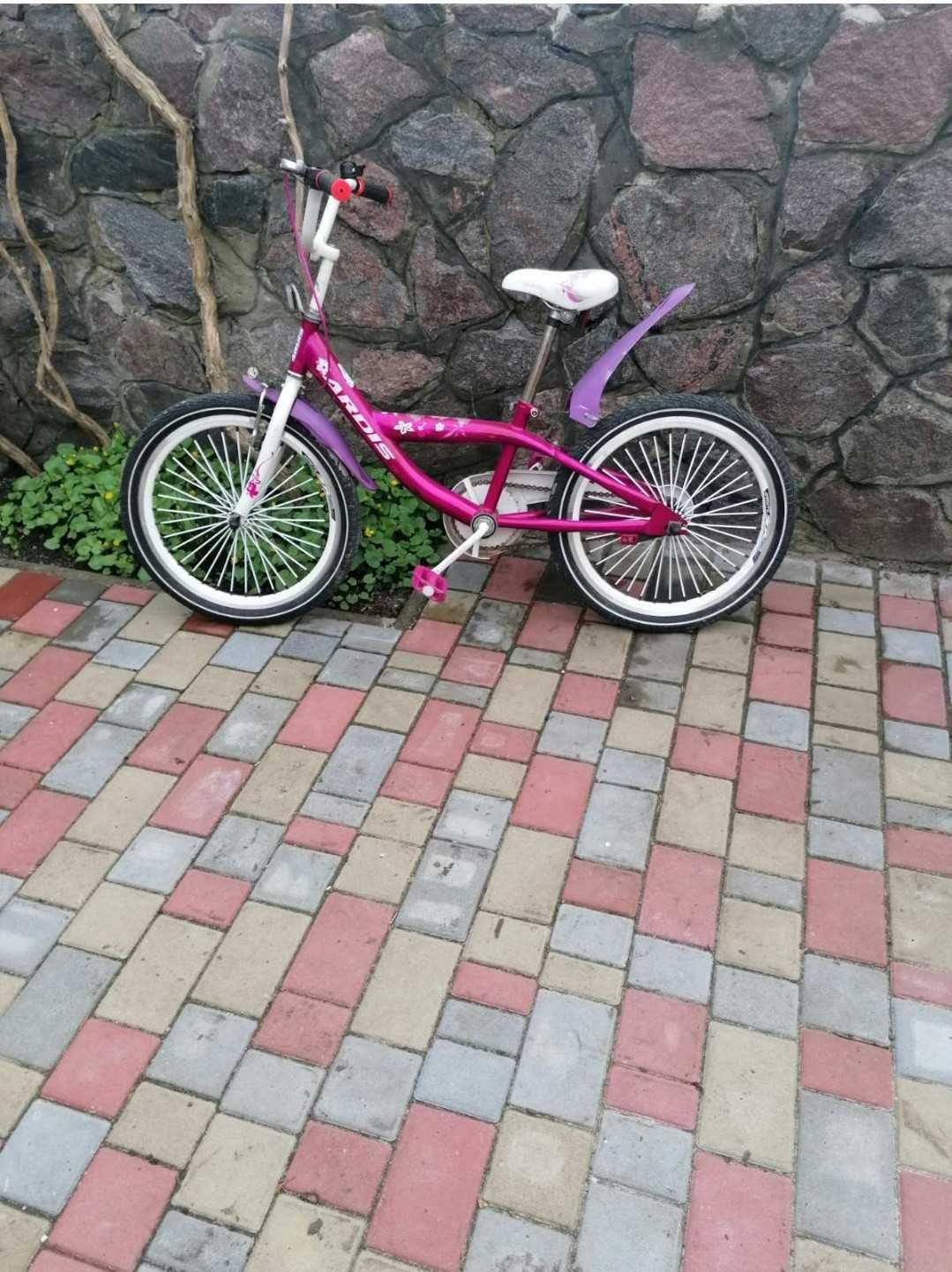 Продам дитячий велосипед фірми Ardis, в дуже гарному стані.