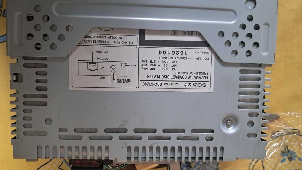 Auto radio SONY com frontal destacavel