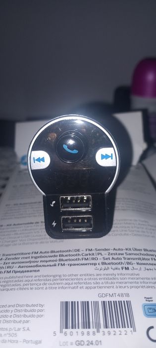 Transmisor FM via Bluetooth kit Automóvel