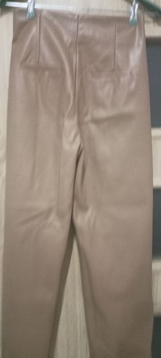 Cudne spodnie imitacja skóry