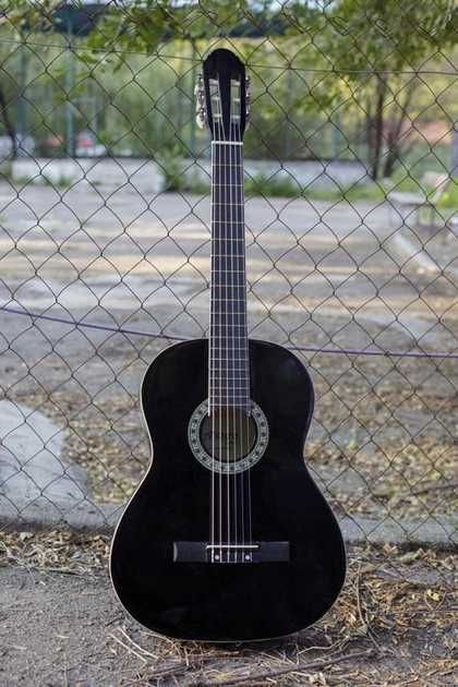 классическая гитара итальянского бренда 4/4 широкий гриф струні нейлон