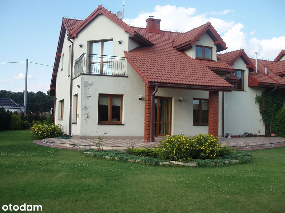 Dom z dużym ogrodem przy Lesie Kabackim