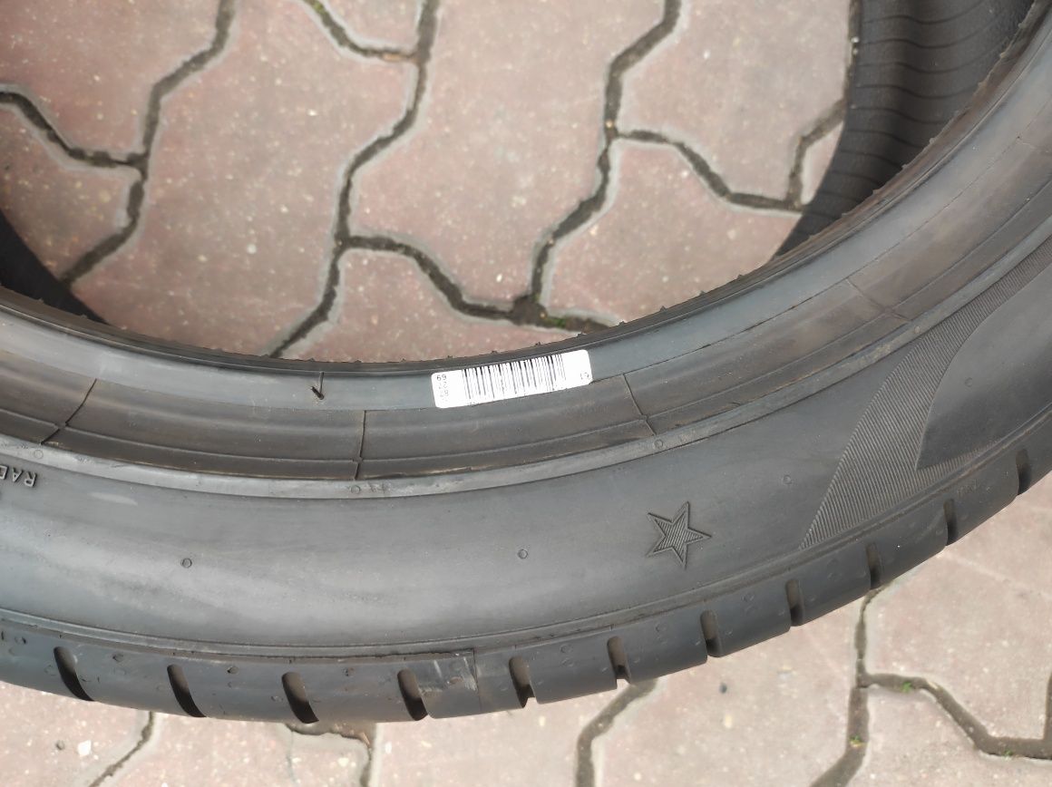 225.45.19 jedna opona Pirelli P Zero PZ4 dot 2021