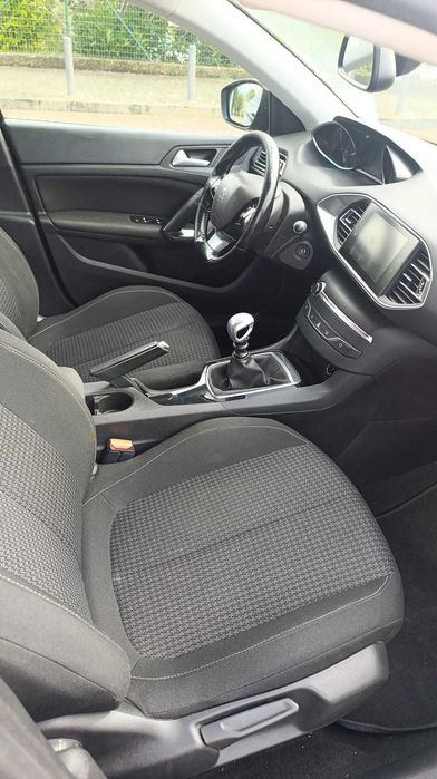 Peugeot 308 SW 130CV 2018