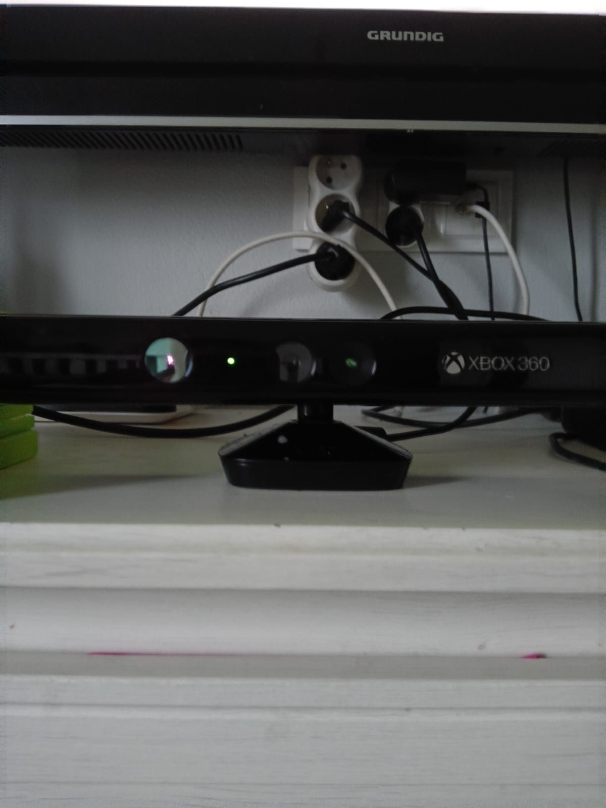 Xbox 360 E + Gry I Kinect