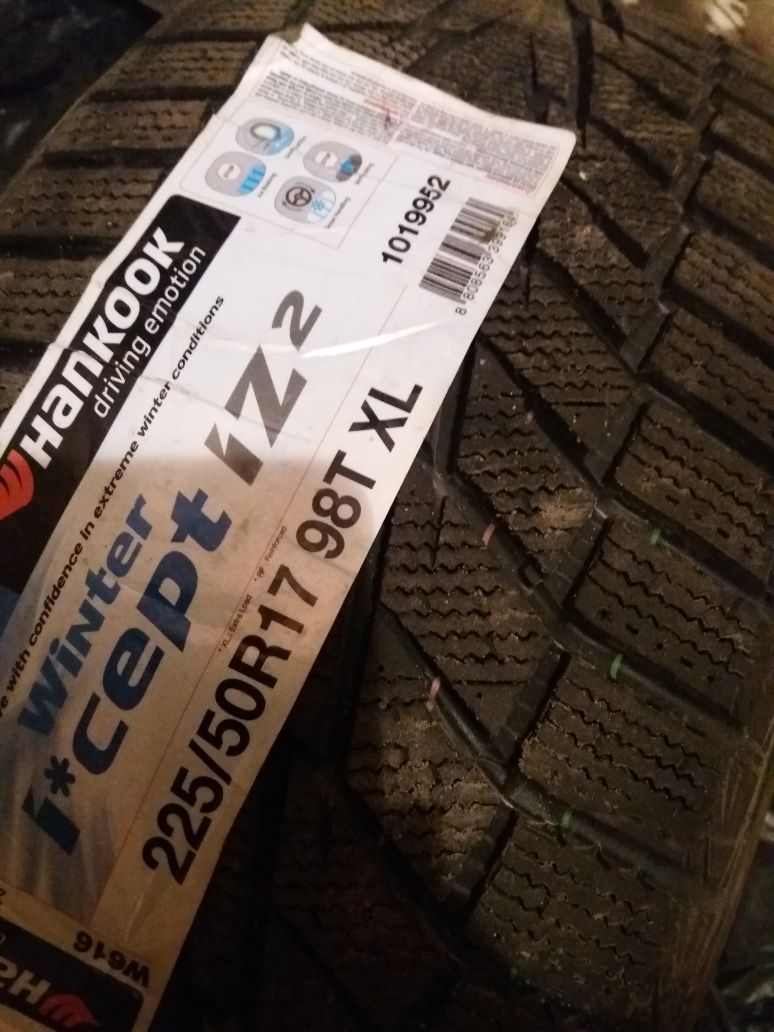 225/50R17  HANKOOK