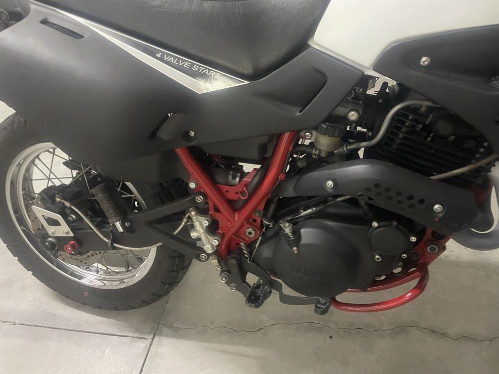 Yamaha XT 600 4pt ano 2000