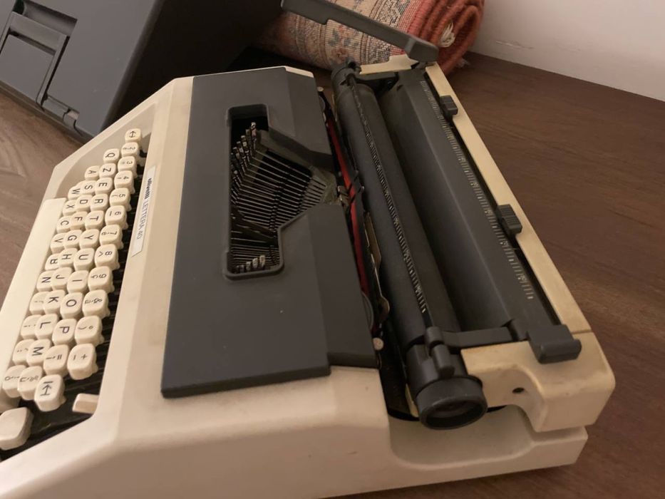 Печатная машинка Olivetti lettera 40 Italy vintage