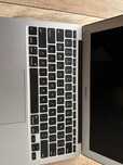 Apple Macbook Air 11” intel core i5 4GB DDR3 128GB ssd
