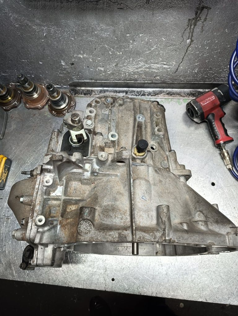 Skrzynia biegów Peugeot Expert Citroen Jumpy Fiat Scudo 2.0HDI 20MB12