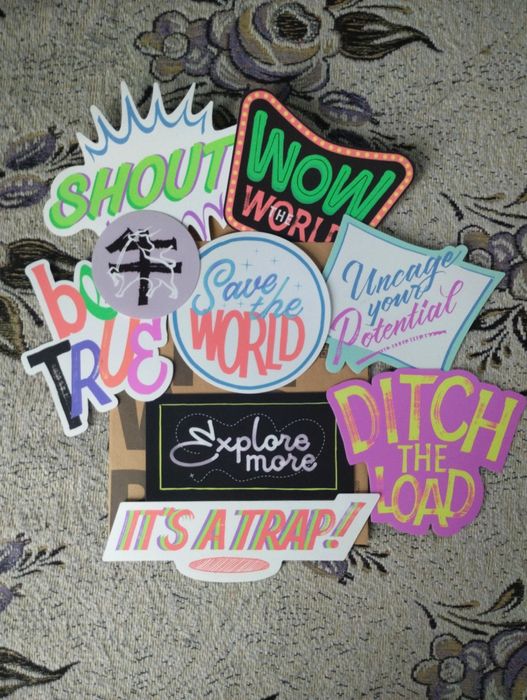 Наклейки на ноутбук 9 шт.