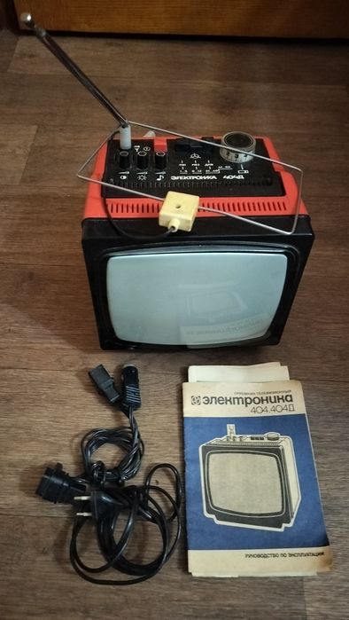Телевізор переносний електроніка