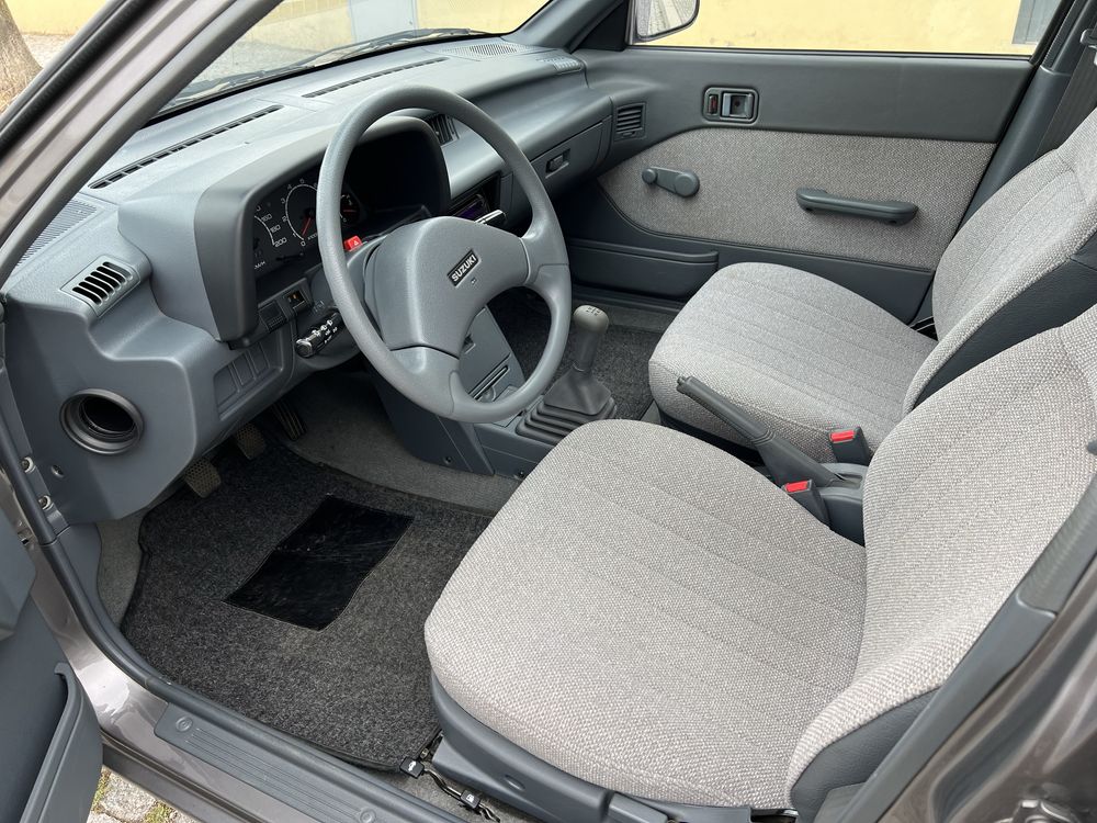 Suzuki Swift 1.3 - 20.000km Igual Novo