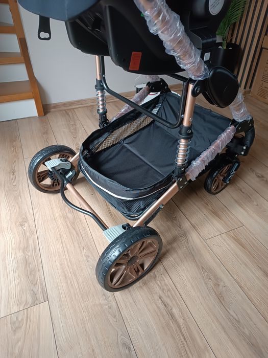 Fabrycznie nowy wózek dziecięcy 3w1 wielofunkcyjny wysyłka