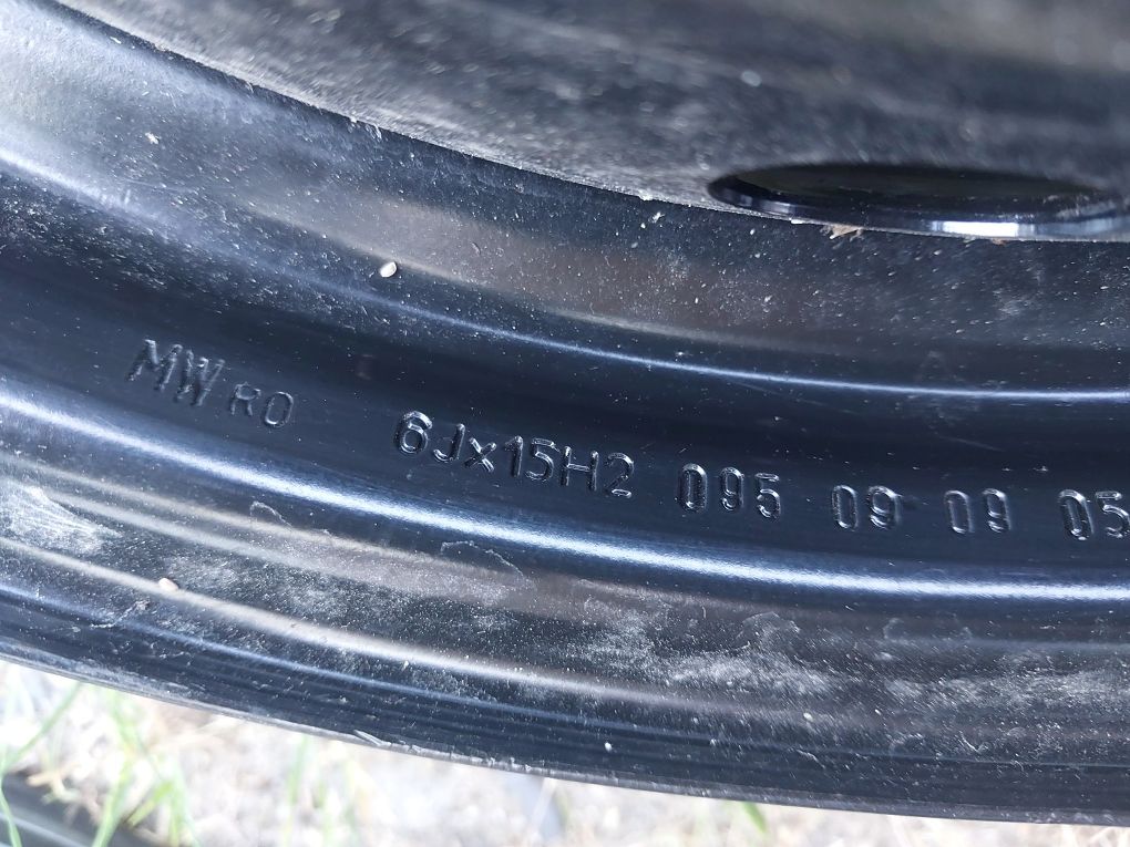 Felga stalowa Renault 15" 4X100 ET50