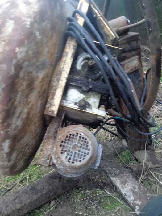 Бетономешалка промышленная, большая