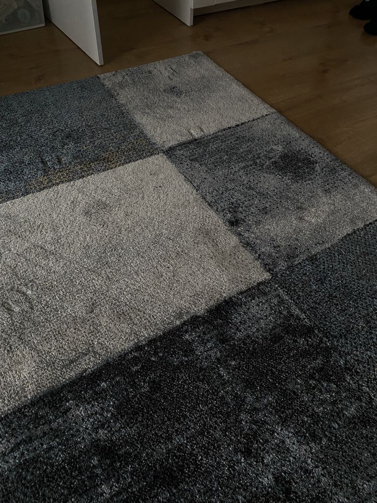 Szary dywan Universal Adra Azulo, 133x190 cm