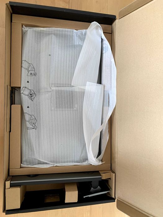 Monitor Dell UltraSharp U2718Q  27”, HDR IPS, 4K UHD, HDMI, DualPort