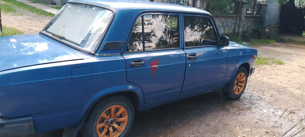 Продається ваз-2107