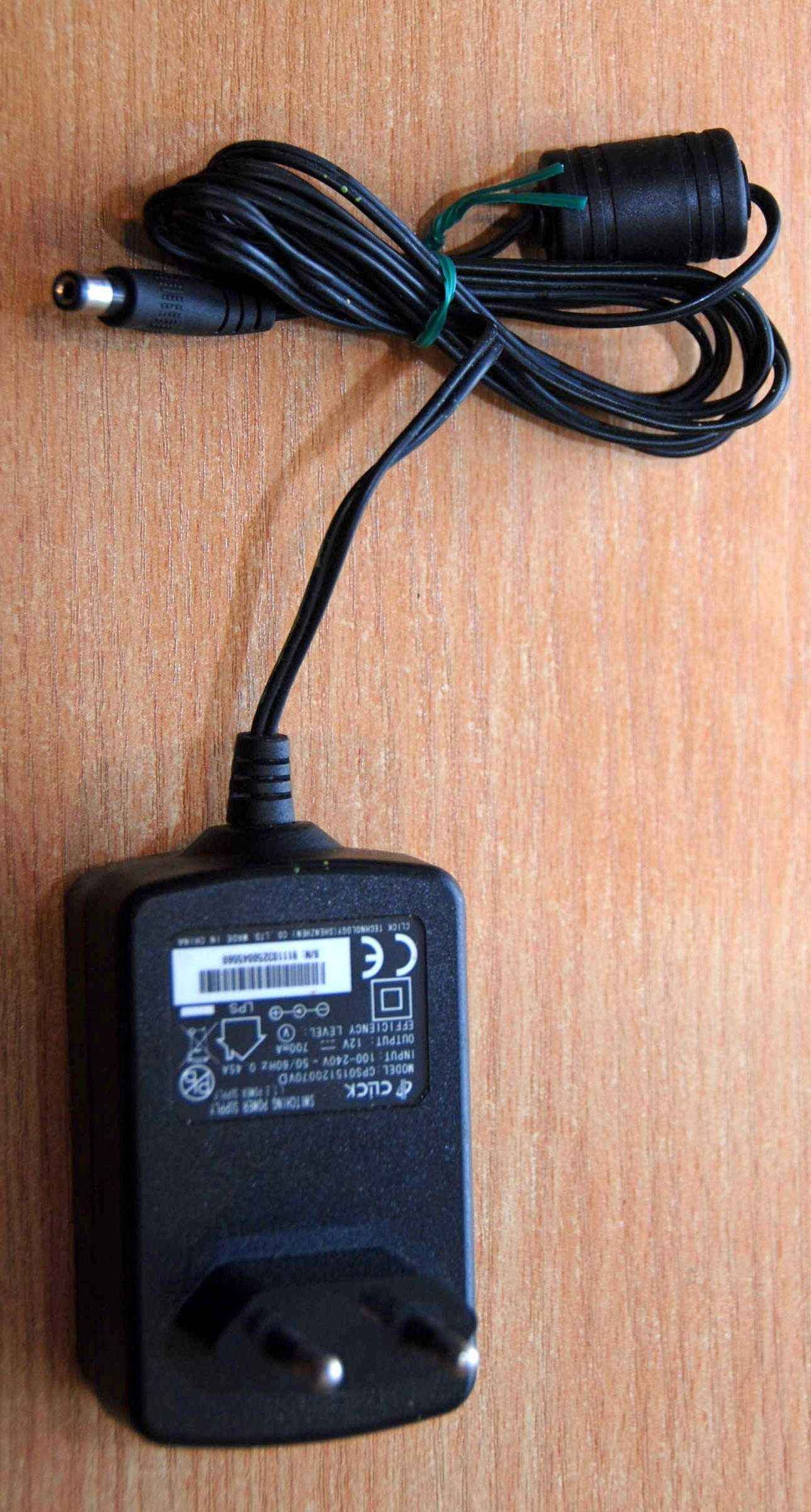 Zasilacz ładowarka click CPSO 12V 700mA