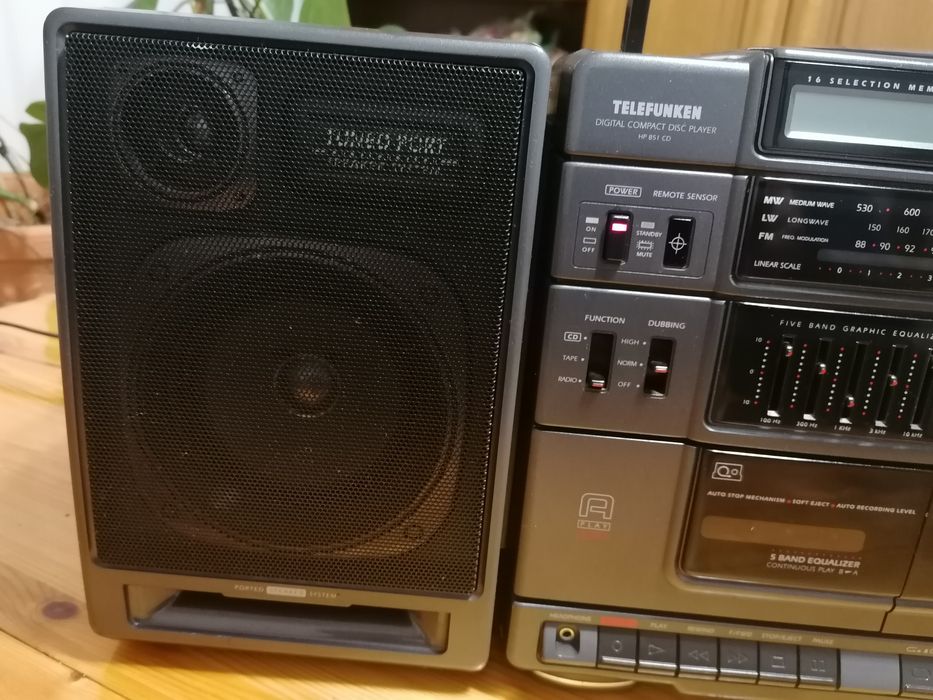 Radiomagnetofon z Cd Telefunken HP 851 CD